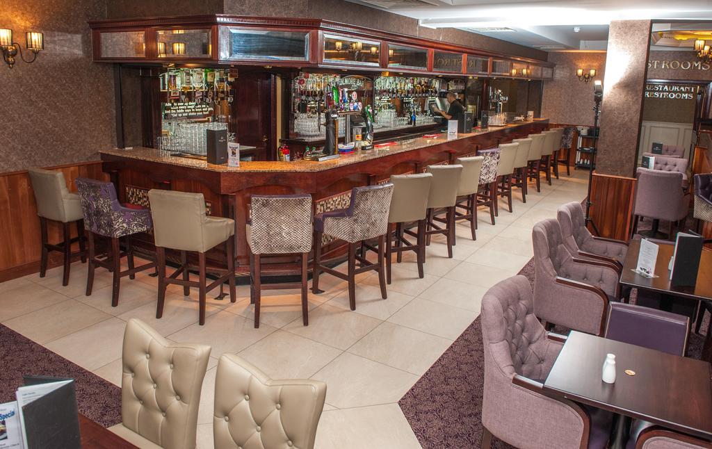 Allingham Arms Hotel バンドラン エクステリア 写真